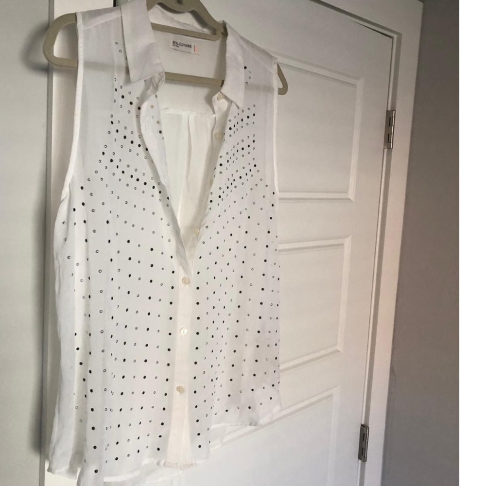 White collared blouse - Picture 5 of 7